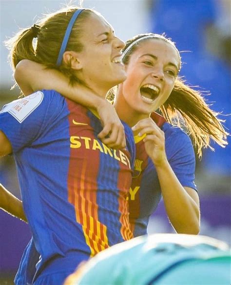 Alexia putellas y Aitana Bonmati Chicas del fútbol Fútbol de