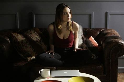 Sexanddrugsandrockandroll Elizabeth Gillies Interview Collider