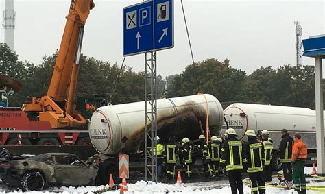 Gütersloh 23 jähriger Gütersloher auf der A 2 bei Gütersloh getötet