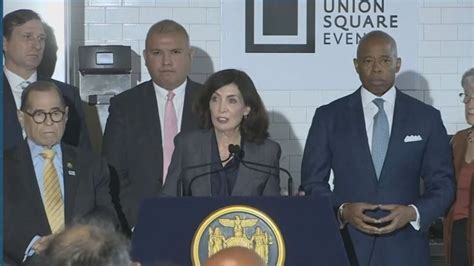 Hochul Y Adams Piden Al Gobierno Federal Que Agilice Permisos De