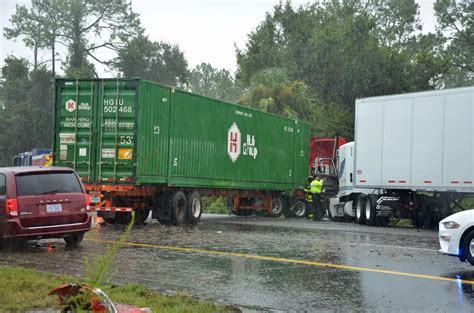 Crash Involving 3 Semis Shuts Down I 95 Southbound Snarls Northbound