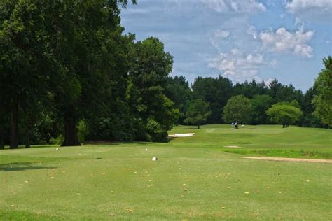 Pinecrest Country Club in Longview