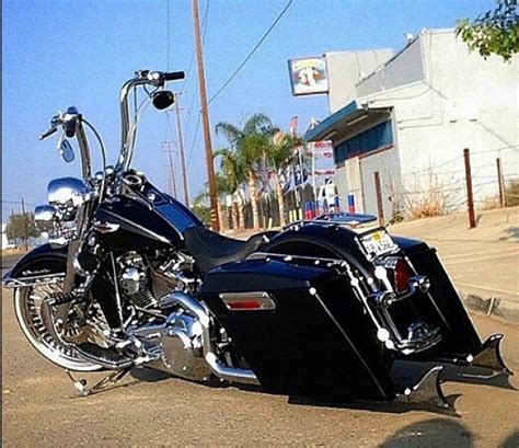 Custom Lowrider Custom Harley Davidson Softail Deluxe | BestMotorcycles ...