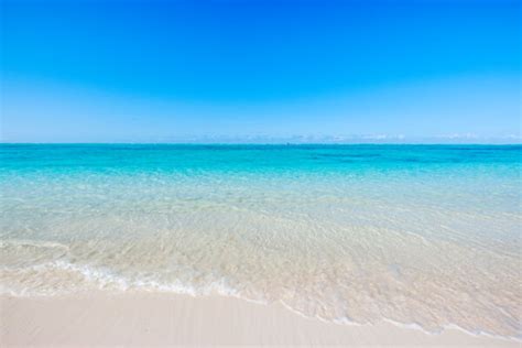 Hollywood Beach, North Caicos | Visit Turks and Caicos Islands