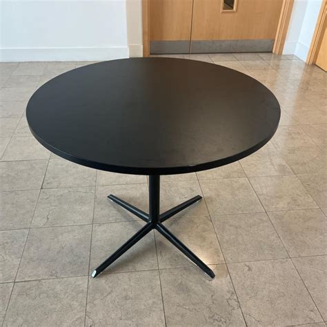 Black 900D Round Office Table