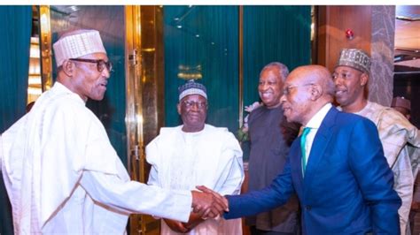 BREAKING Buhari Meets Emefiele Nigerian Governors Over Naira Scarcity