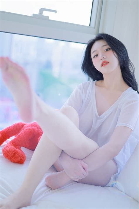 Yeon Woo - naked with toy - V2PH