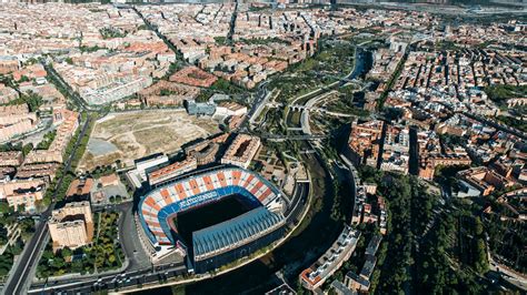 Vicente Calder N Y Estadios De F Tbol M S Curiosos Del Mundo