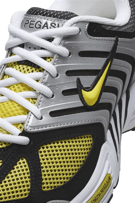 Women's Air Pegasus 2005 'Metallic Silver and Opti Yellow' (HQ5718-100 ...