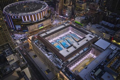 Can The Moynihan Train Hall Redeem Penn Station Bloomberg