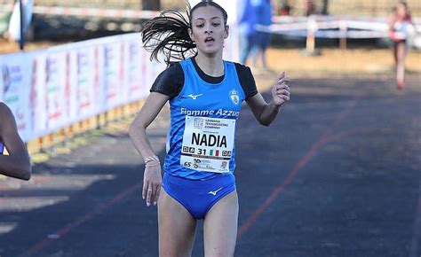 Atletica 10 000 Metri Donne Battocletti Sfiora Il Record Italiano In