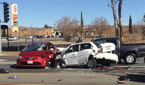 Lake Elsinore Car Chase Involving Wanted Felon Leads To Multi Vehicle