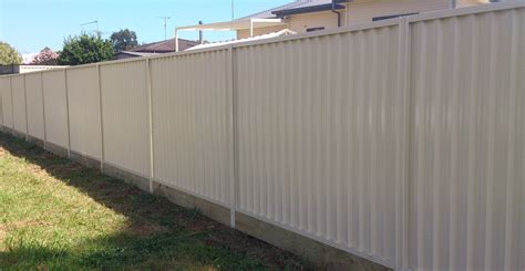 Colorbond Privacy Fencing · Fencing And Gates Downunder