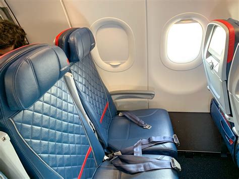 Review: Delta Comfort+ on the A321 from LGA to MCO - The Points Guy