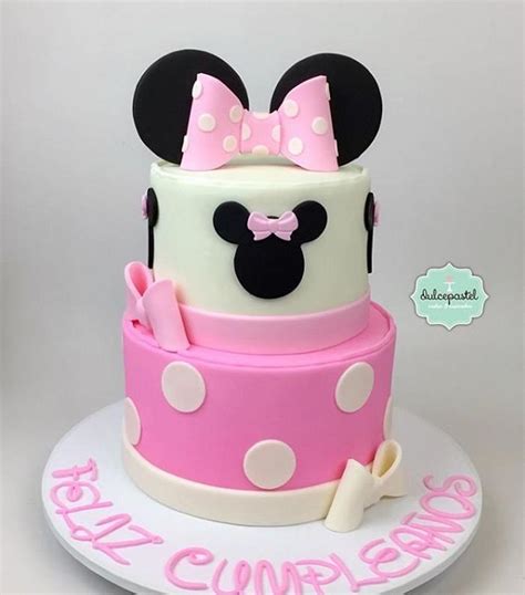 TORTA MINNIE MOUSE MEDELLÍN Decorated Cake by CakesDecor