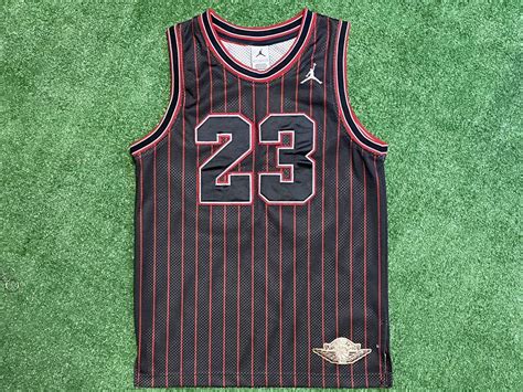 Jordan Brand 90s Chicago Bulls Retro Air Jordan Jersey #23 | Grailed