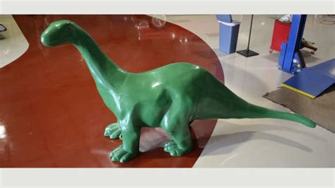 Sinclair Dinosaur Statue at Kissimmee 2018 as D71 - Mecum Auctions