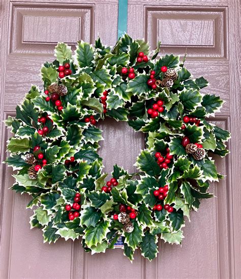 Holly Wreath/ Christmas Holly Wreath With Berries and Pinecones/winter ...