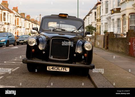 Black cab in London, England Stock Photo - Alamy