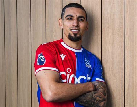 Daniel Muñoz nuevo jugador del Crystal Palace