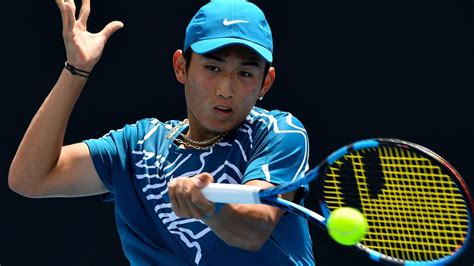 Chinese Tennis Player Makes History at Australian Open