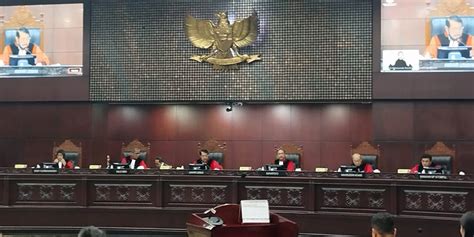 MK Tolak Gugatan PSI Soal Batas Usia Minimum Capres Cawapres Jadi 35 Tahun