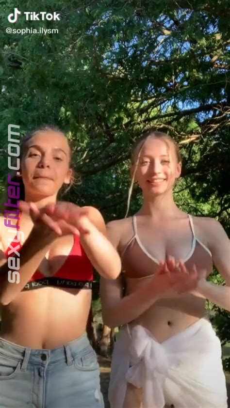 Hot Sophia Diamond Shows Cleavage In Bikini Top And Bouncing Boobs