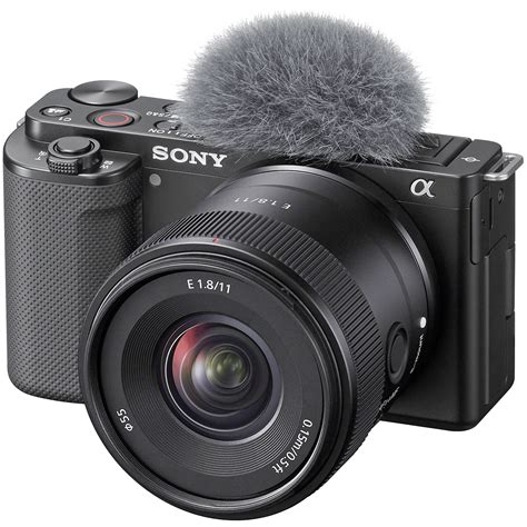Новые широкоугольные APS-C объективы Sony E