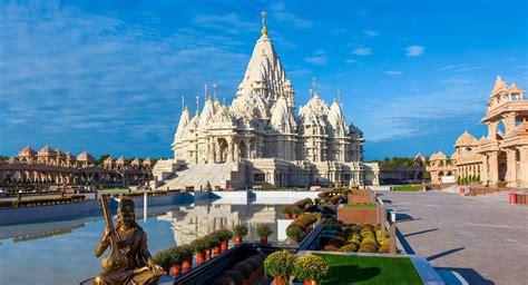 BAPS Shri Swaminarayan Mandir Robbinsville - MandirTemple.com