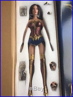 TONNER DC STARS WONDER WOMAN 1 GAL GADOT 16 Dressed Doll No Shield No