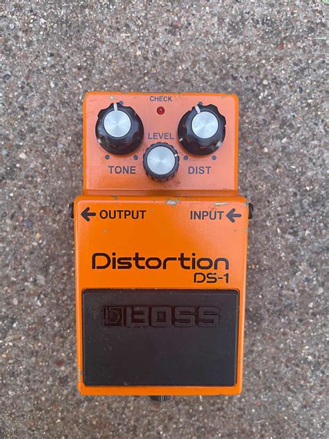 Boss DS-1 Distortion | Reverb