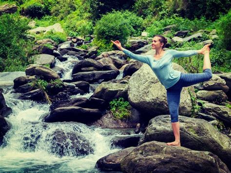 Premium Photo Woman Doing Yoga Asana Natarajasana Lord Of The Dance