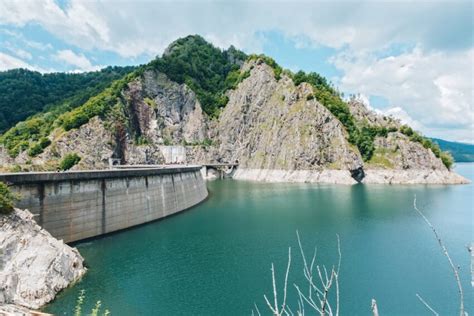 Barajul Vidraru Cum S Vizitezi Cel Mai Mare Baraj Hidroelectric Din