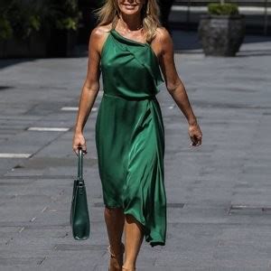 Amanda Holden Flaunts Her Tits In London Photos Leaked Nudes Celebrity Leaked Nudes