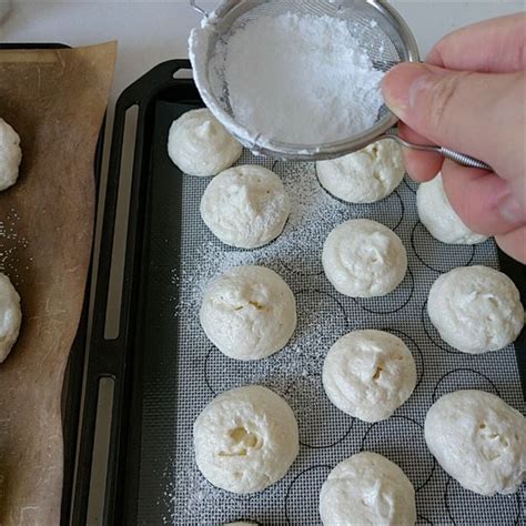 【卵白大量消費】ダコワーズ（ダックワーズ）を焼いてアイスサンドにする 北海道ゆる暮らし