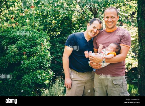 Happy Gay Couple Sleeping Together Immagini E Fotografie Stock Ad Alta Risoluzione Alamy