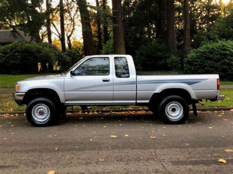 Toyota Pickup X Extra Cab Speed Re Cyl Efi K Miles