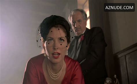 Dana Delany Butt Scene In Live Nude Girls AZNude