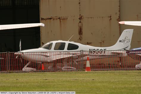 Aircraft N Gt Cirrus Sr Gts C N Photo By Steve Staunton