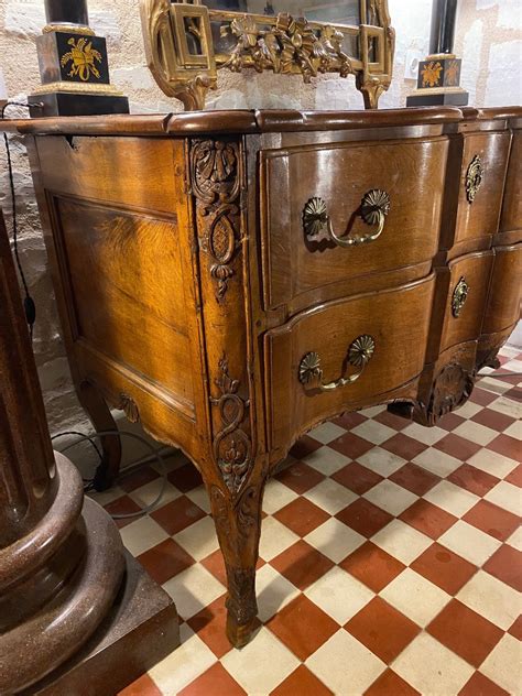 Proantic Crossbow Shaped Chest Of Drawers Pierre Hache Th Century