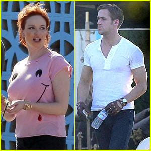 Ryan Gosling Christina Hendricks Drive Into The Desert Christina