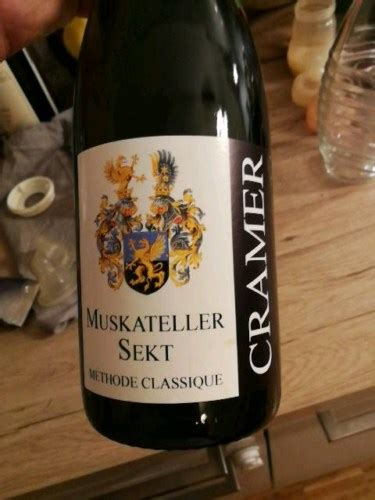 Weingut Albert Familie Von Cramer Muskateller Sekt Vivino Us