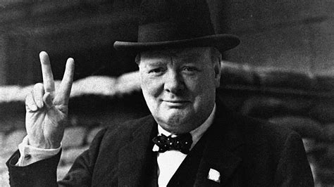 Culture Re-View: How Winston Churchill invented the V sign | Euronews