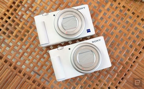 Sony Zv 1 Ii Vlogger 相機換上更廣角鏡頭，自拍更便利 Yahoo奇摩汽車機車