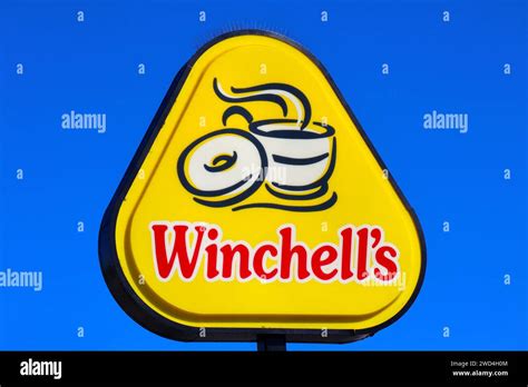 Los Angeles, California: Winchell's Donut House sign, International ...