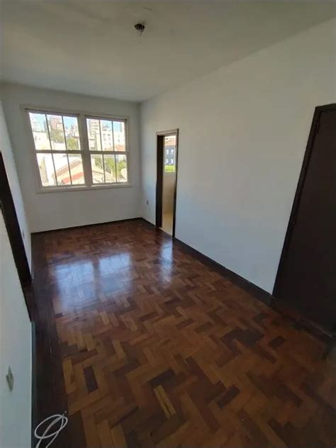 Apartamento Na Rua Vinte E Quatro De Outubro 1347 Auxiliadora Em