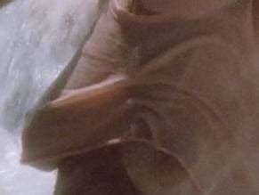 LESLIE GRAVES Nude AZNude