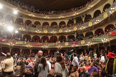 El Exterior Del Gran Teatro Falla Es De Ladrillo Rojo Y Su Estilo Es