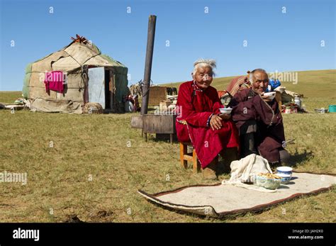 Mongoliacentral Asiaovorkhangai Provincenomadold Woman And Old Man