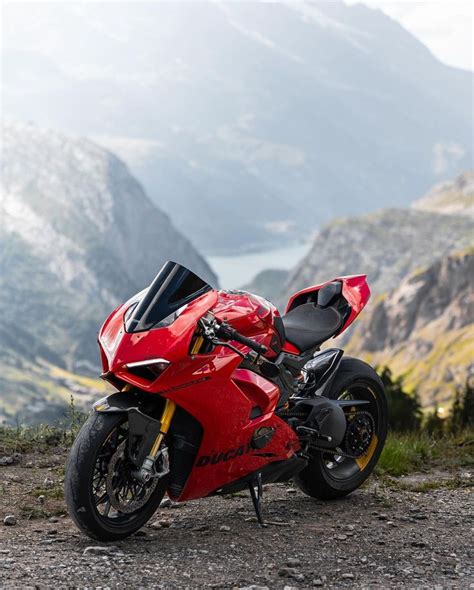 Pin By Jason Mason On Motos Ducati Ducati Panigale Ducati Sport Classic